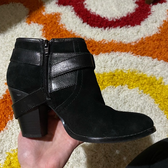 Gianni Bini black booties - Picture 3 of 10